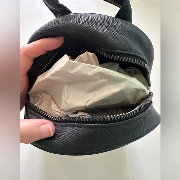 Disney Mickey Mouse Mini Backpack Card Holder Key Ring Bag Charm Black Red NWOT - Picture 4 of 13